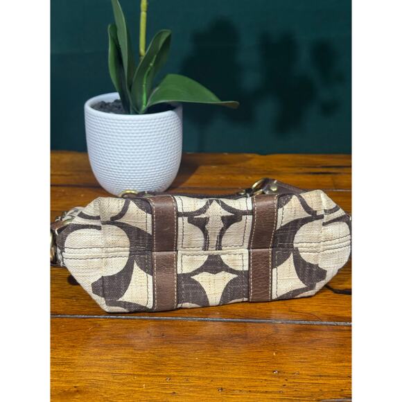 Vintage coach shoulder purse in good condition - Picture 8 of 10